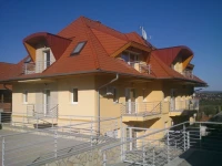 1000 Home Apartments 