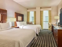 Courtyard Denver Downtown 3*