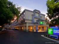 Holiday Inn Express Sacramento Convention Center 3*