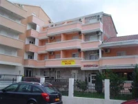 Garni Hotel Mena 3*