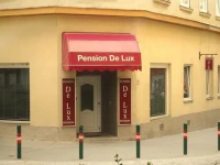 Hotel Pension De Lux  
