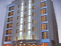 Cosmopolitan 4*