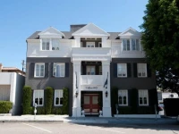 Maison 140 Beverly Hills 3*