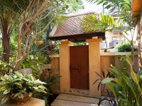 Paramount Villa