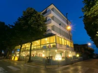 Crystal Hotel 3*
