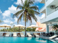 The Beach All Suite Hotel