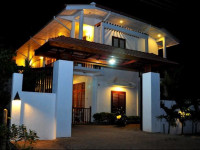 London Palace Anuradhapura