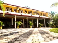 Larns Villa 2*