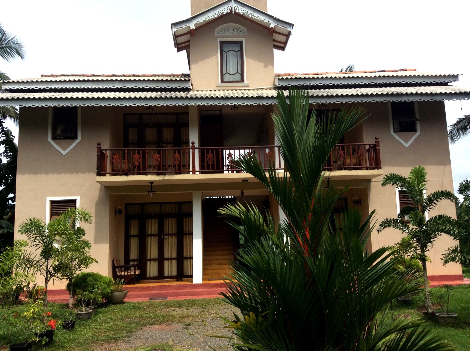 Peacock Villa Mirissa 2*