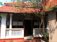 Surf Bay Villa - Relax, Surf, Sleep
