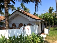 Roskvin Cafe &amp; Surfers Inn 1*