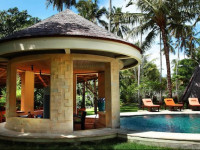 Puri Rinjani Bungalows