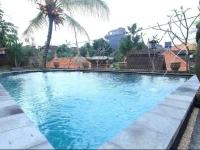 Budi House Bungalows 