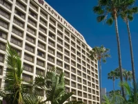Crowne Plaza Beverly Hills 3*