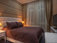 Premier Old Gates Hotel