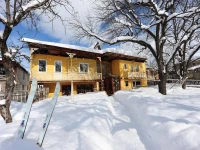 Art Villa Bakuriani 3*