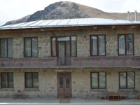 Dachi Inn 2*