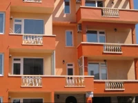 Rai Guest House 3*