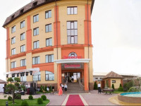 Gray Hotel &amp; Restaurant