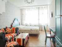London Eye mini hotel