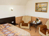 Tolstogo City Hotel