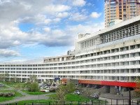 A Hotel Amur Bay