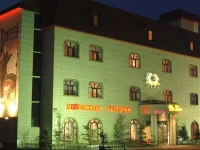 De Luxe Hotel Oskemen 3*