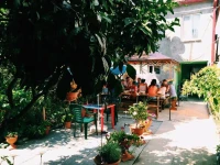 Guest House u Larisy / Гостевой Дом У Ларисы 3*