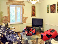 Trotters Den Hostel