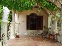 El Fuerte House 3*