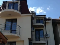 Guest House Luchi 3*