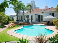 First Avenue Guesthouse 4*