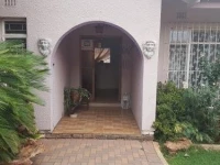 Invite Guest House 