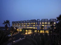 Uni Hotel Jeju 4*