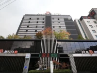 Film 37.2 Hotel 