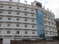 Sky Hotel & Condo 
