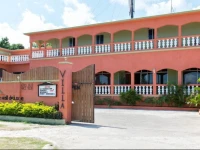 Rose Hall Deluxe 