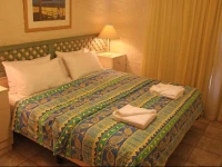 Bayswaterfront Apartments 4*