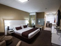 Elkira Court Motel