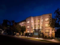 Crest On Barkly Serviced Apartments 