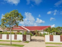 15 Shorehaven Drive 4*