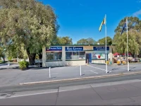 Acclaim Rose Gardens Beachside Holiday Park 