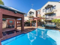 Subiaco Village 18 