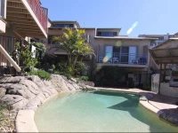 6 Point Lookout Beach Resort 