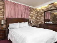 Leagues Motel 