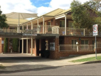 Golf Links Motel