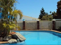 Palm Valley Motel 4*