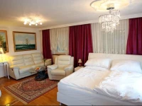 HГ¶ckner Plaza Hotel 