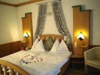 Hotel Garni Loipenhof 4*