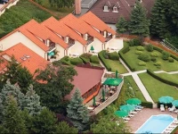 VГ¶rГ¶skЕ‘ PanziГі Г©s Г‰tterem 